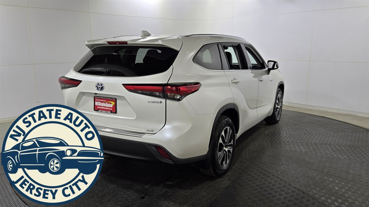 Toyota Highlander Hybrid XLE AWD 2020 Toyota Highlander Hybrid XLE AWD 2020