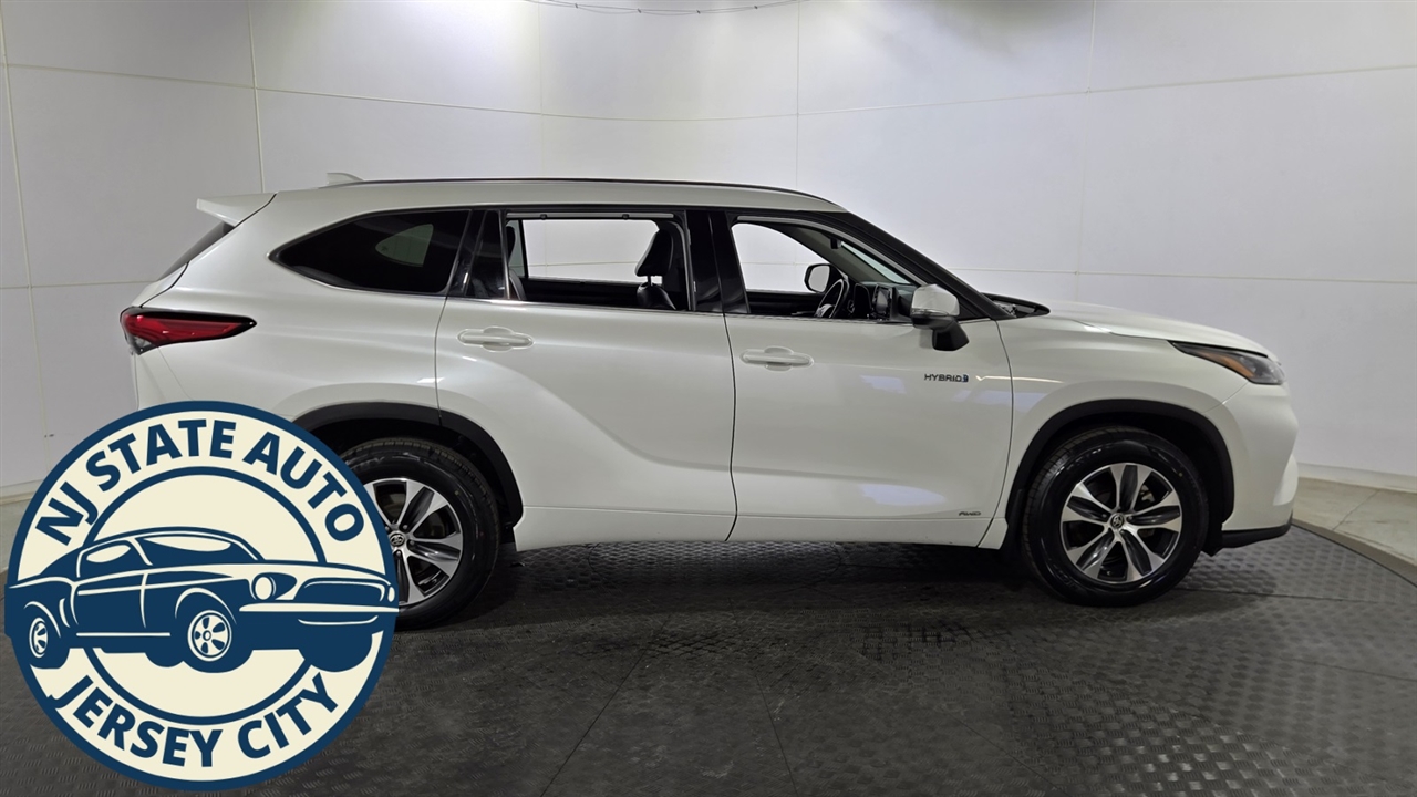 Toyota Highlander Hybrid XLE AWD 2020 Toyota Highlander Hybrid XLE AWD 2020