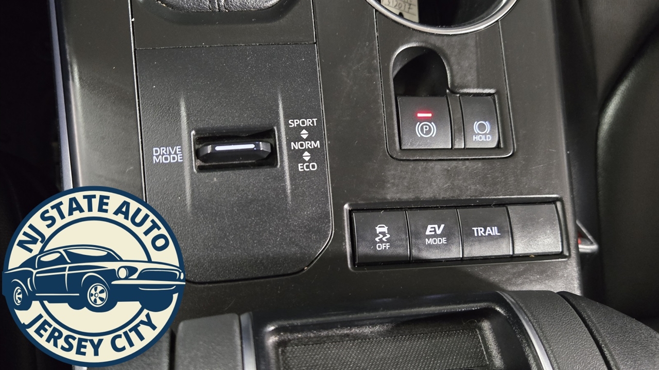 Toyota Highlander Hybrid XLE AWD 2020 Toyota Highlander Hybrid XLE AWD 2020