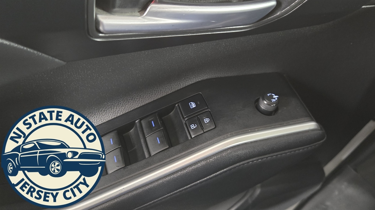 Toyota Highlander Hybrid XLE AWD 2020 Toyota Highlander Hybrid XLE AWD 2020