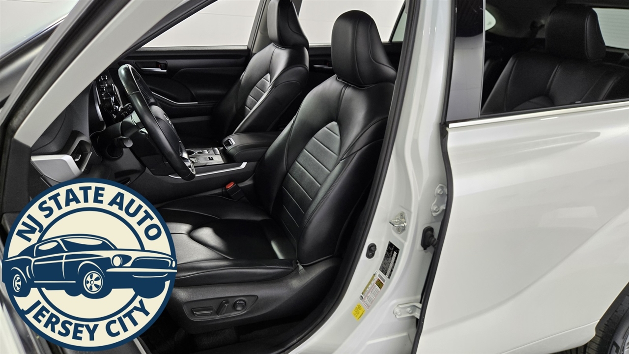 Toyota Highlander Hybrid XLE AWD 2020 Toyota Highlander Hybrid XLE AWD 2020