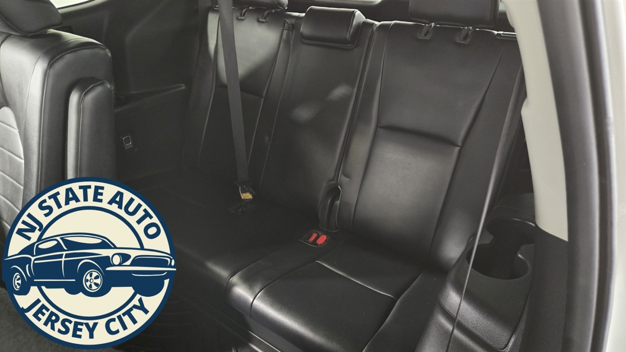 Toyota Highlander Hybrid XLE AWD 2020 Toyota Highlander Hybrid XLE AWD 2020