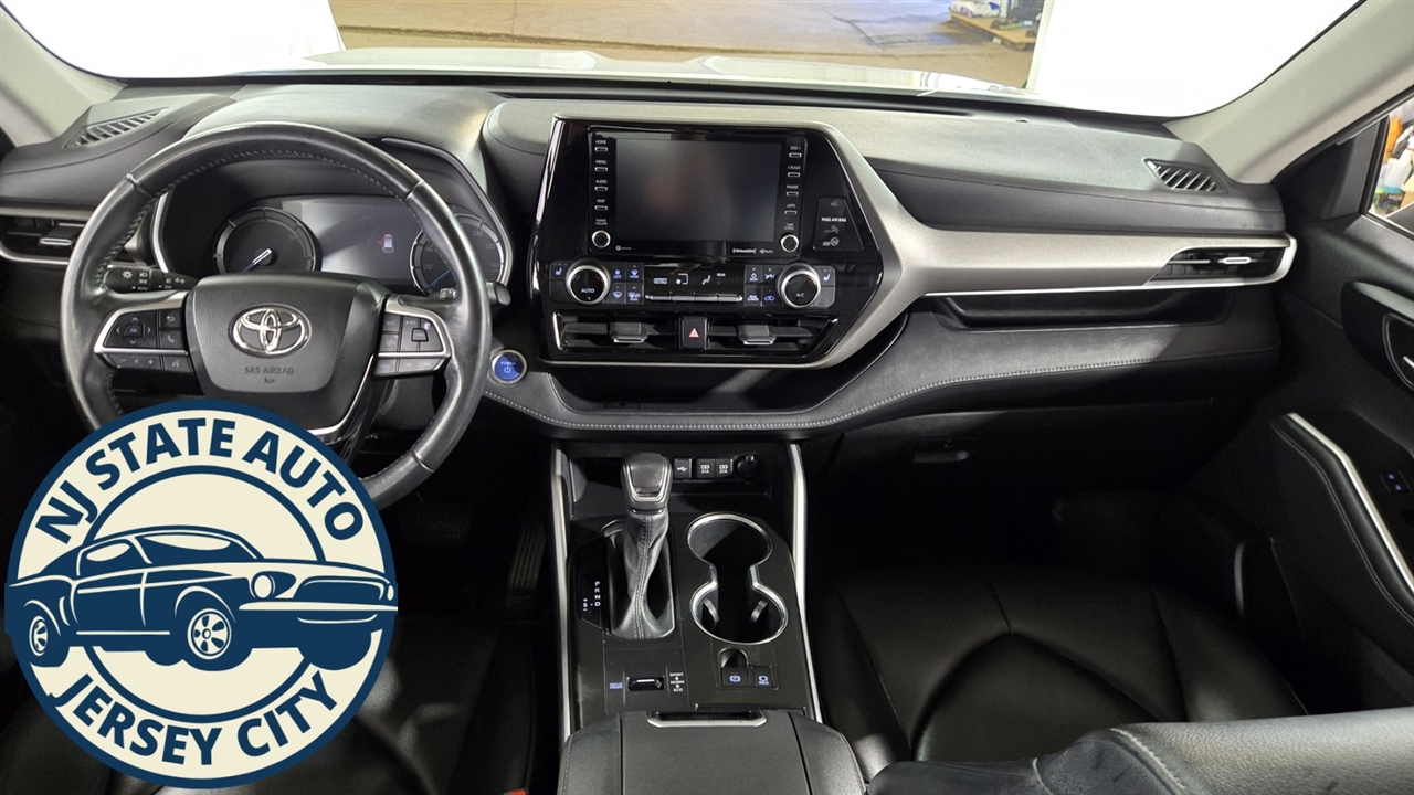 Toyota Highlander Hybrid XLE AWD 2020 Toyota Highlander Hybrid XLE AWD 2020