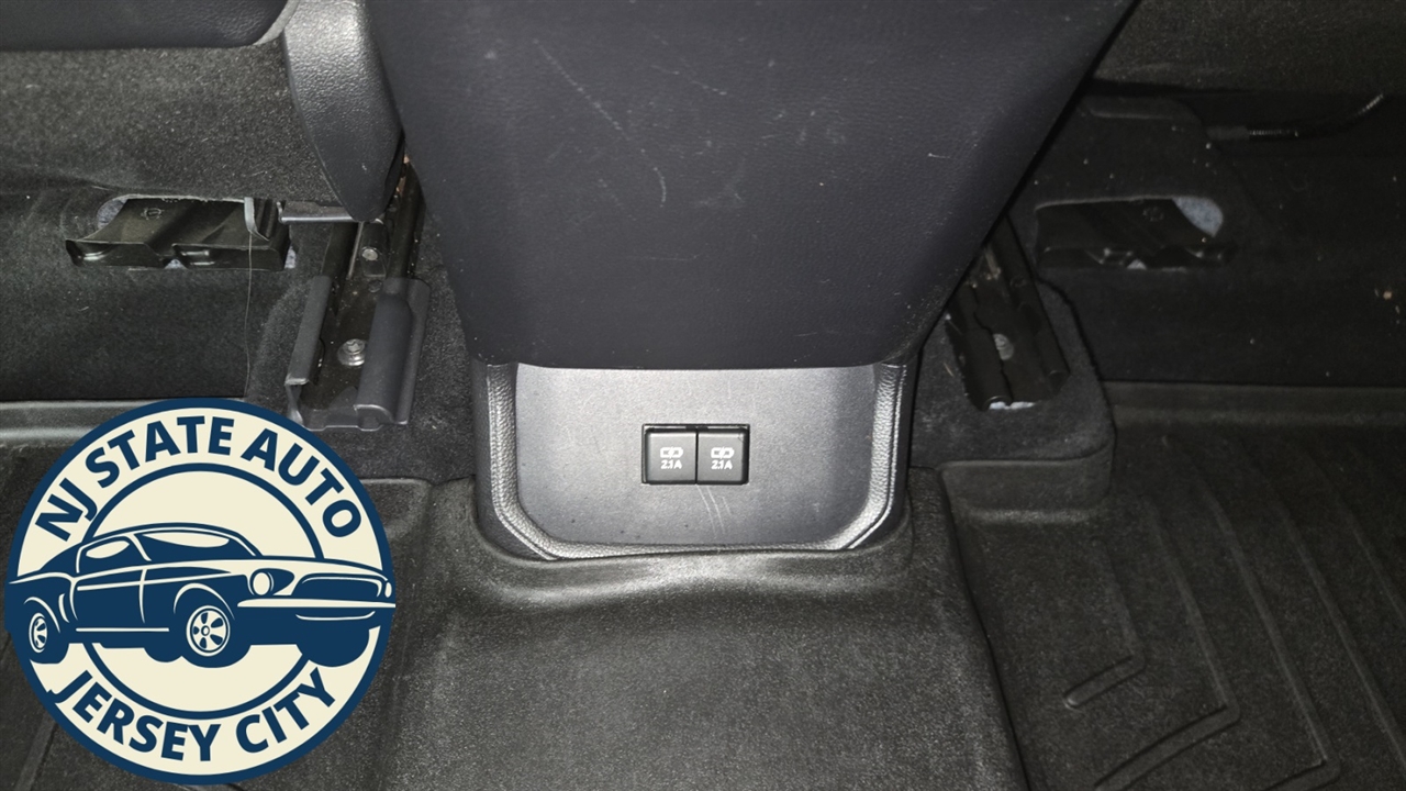 Toyota Highlander Hybrid XLE AWD 2020 Toyota Highlander Hybrid XLE AWD 2020