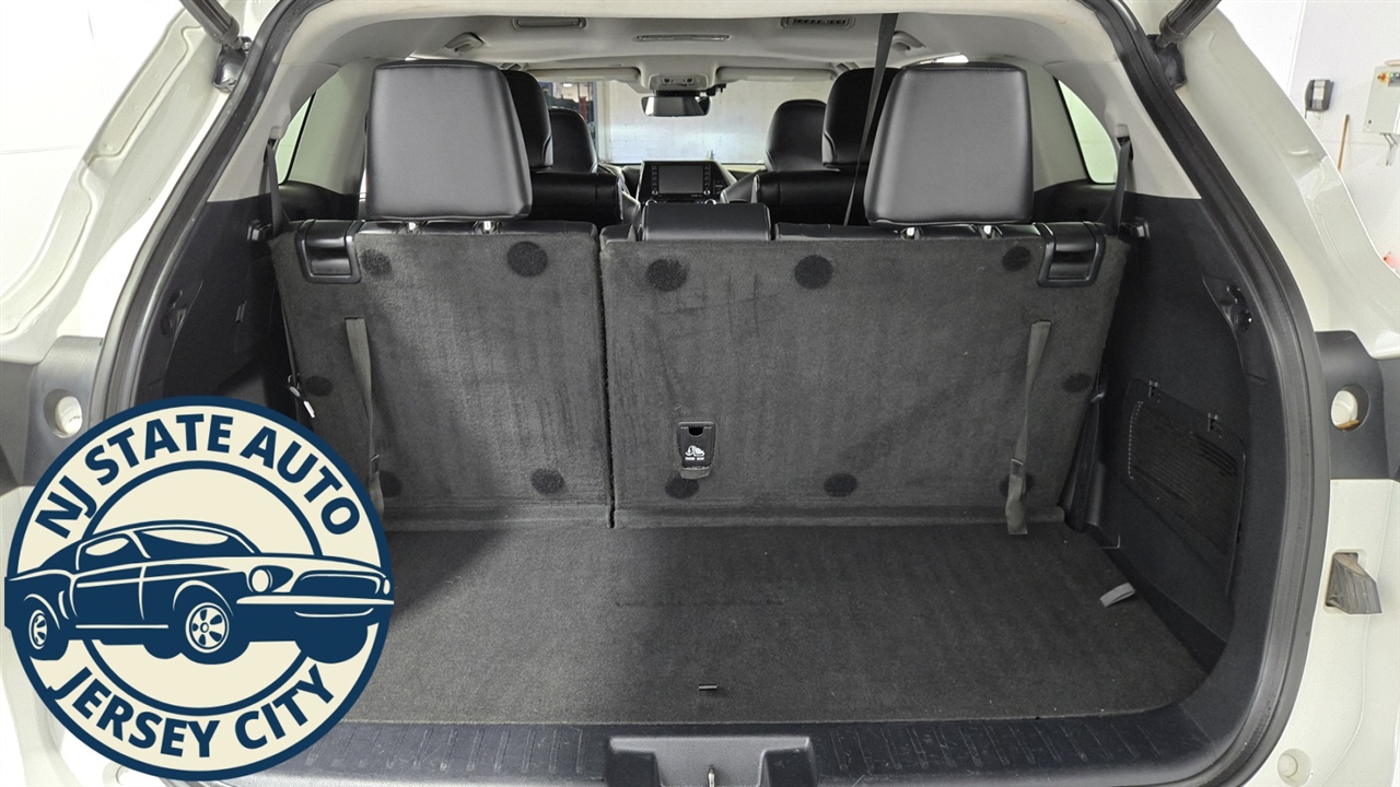 Toyota Highlander Hybrid XLE AWD 2020 Toyota Highlander Hybrid XLE AWD 2020