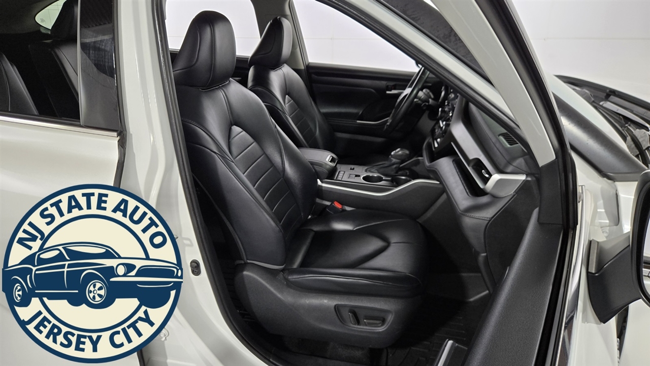 Toyota Highlander Hybrid XLE AWD 2020 Toyota Highlander Hybrid XLE AWD 2020