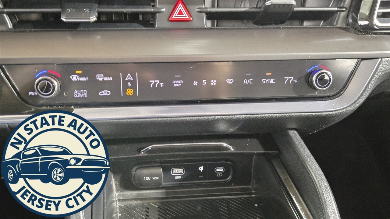 Kia Sportage Hybrid EX AWD 2023 Kia Sportage Hybrid EX AWD 2023