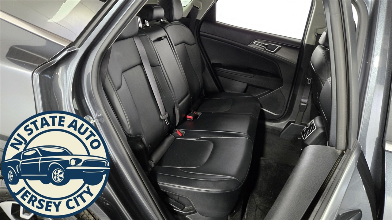 Kia Sportage Hybrid EX AWD 2023 Kia Sportage Hybrid EX AWD 2023