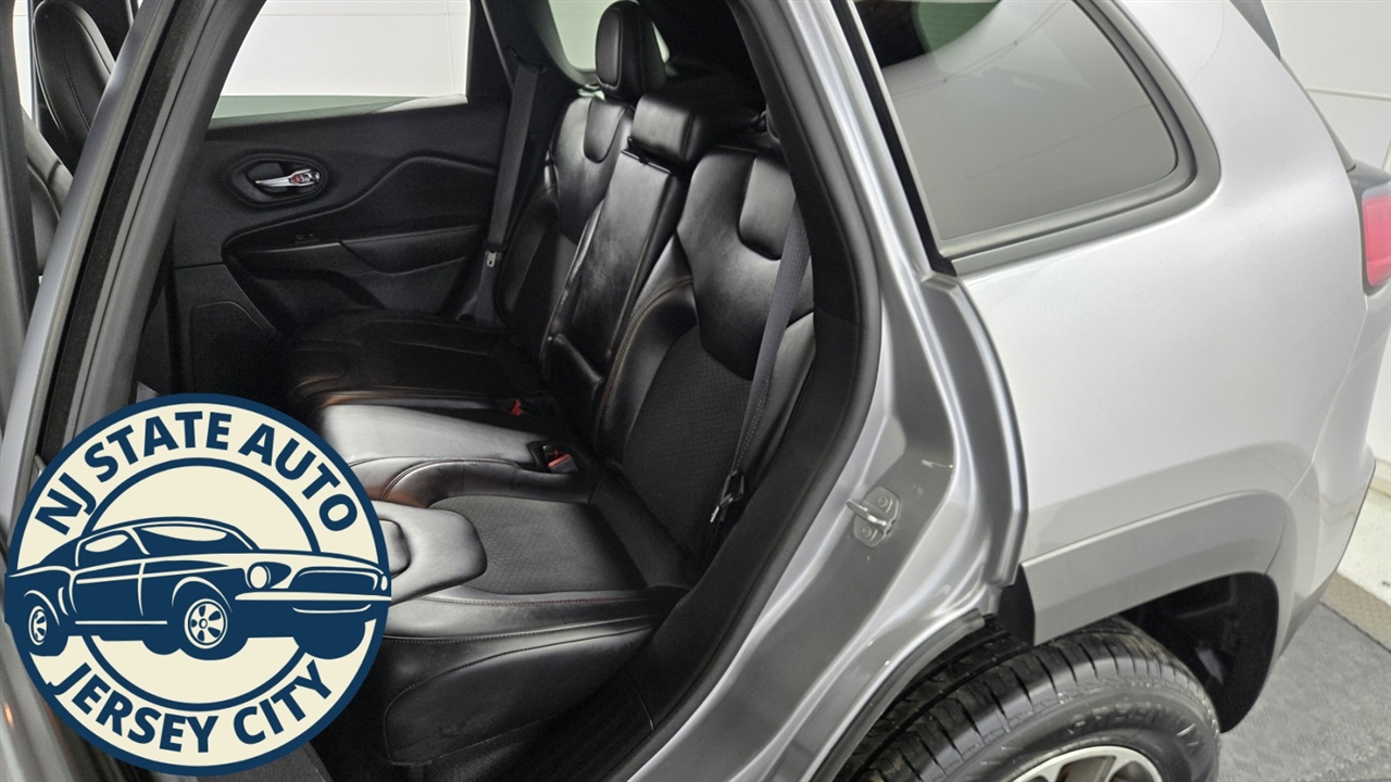 Jeep Cherokee Trailhawk 4WD 2021