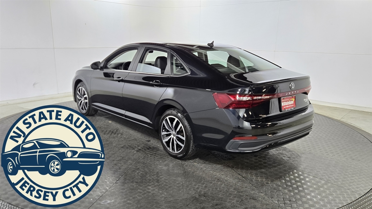 Volkswagen Jetta SE 2025