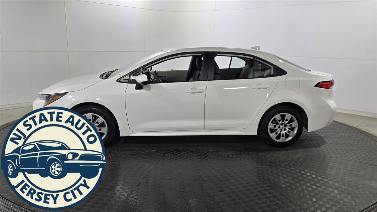 Toyota Corolla LE 2022