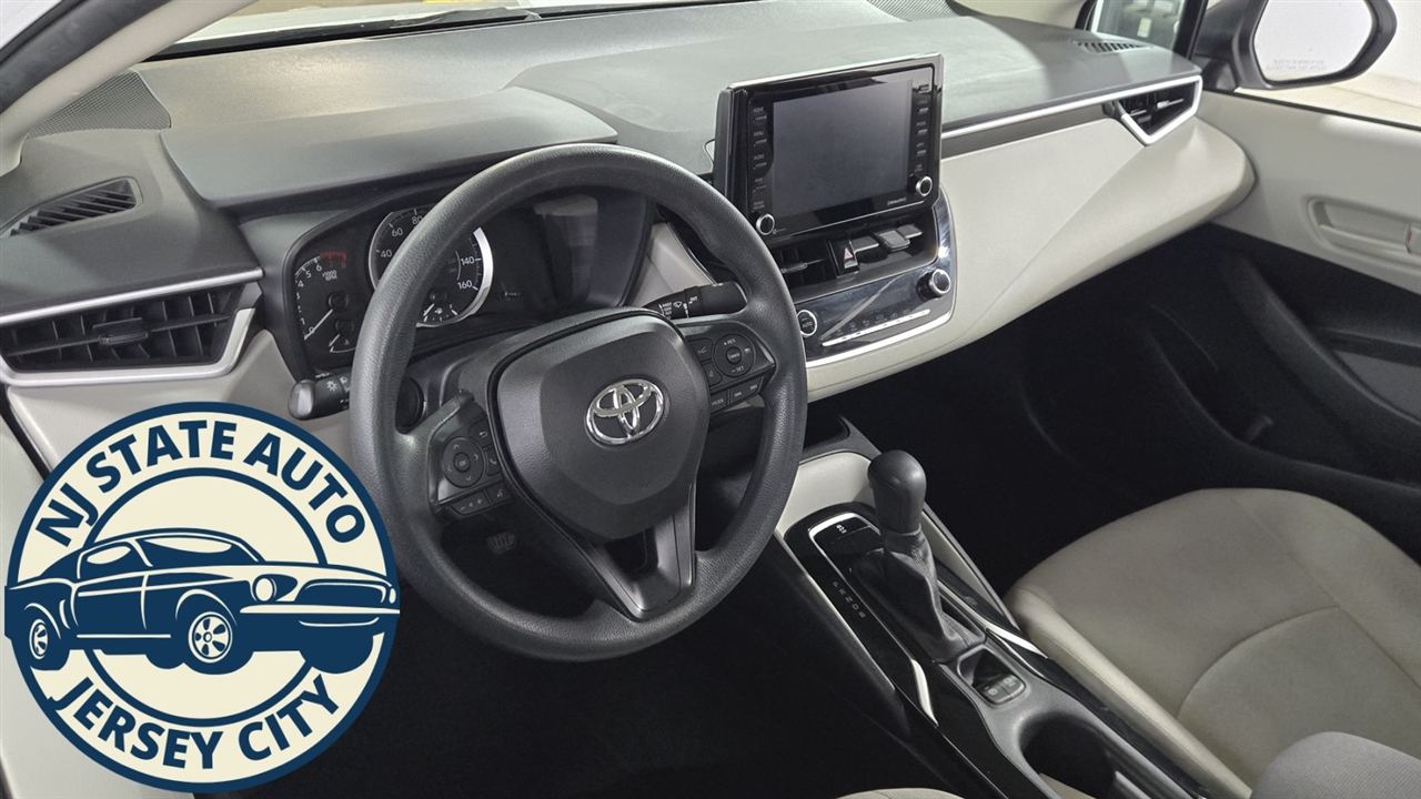 Toyota Corolla LE 2022