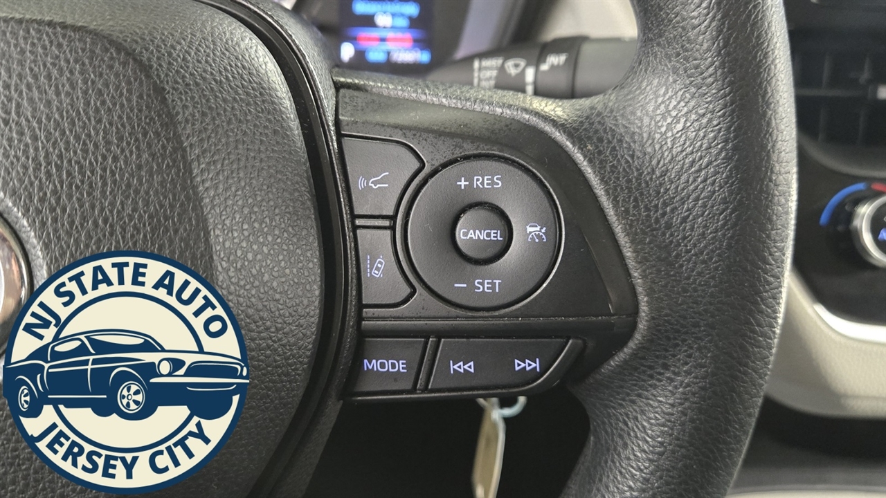 Toyota Corolla LE 2022