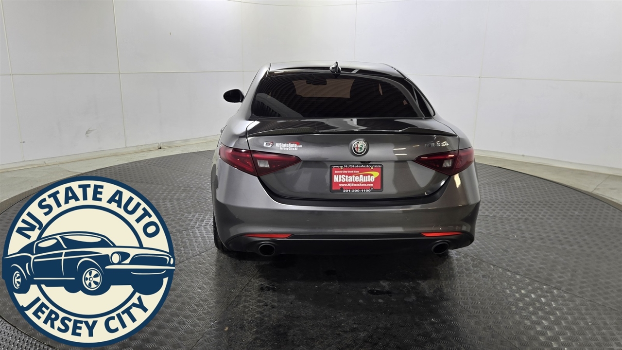 Alfa Romeo Giulia Ti AWD 2022