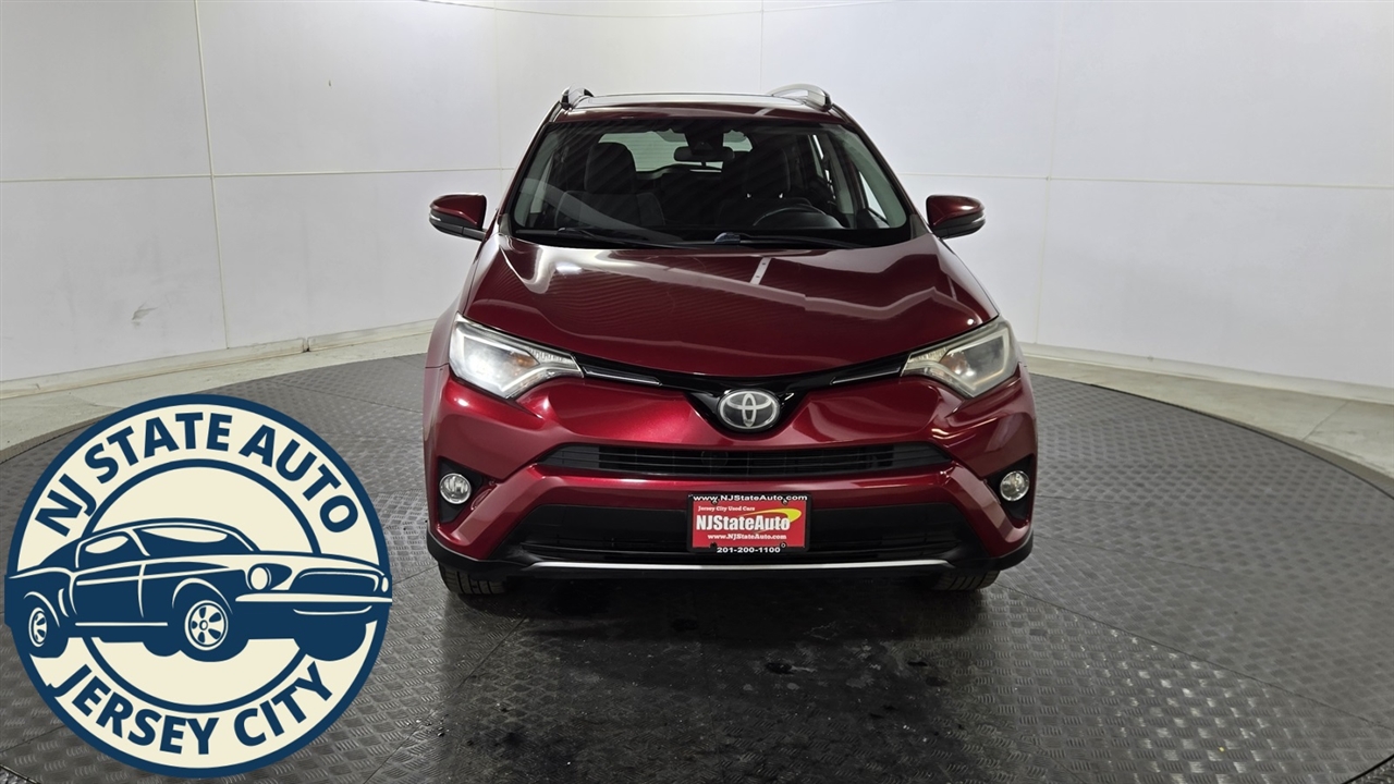 Toyota RAV4 XLE AWD 2018