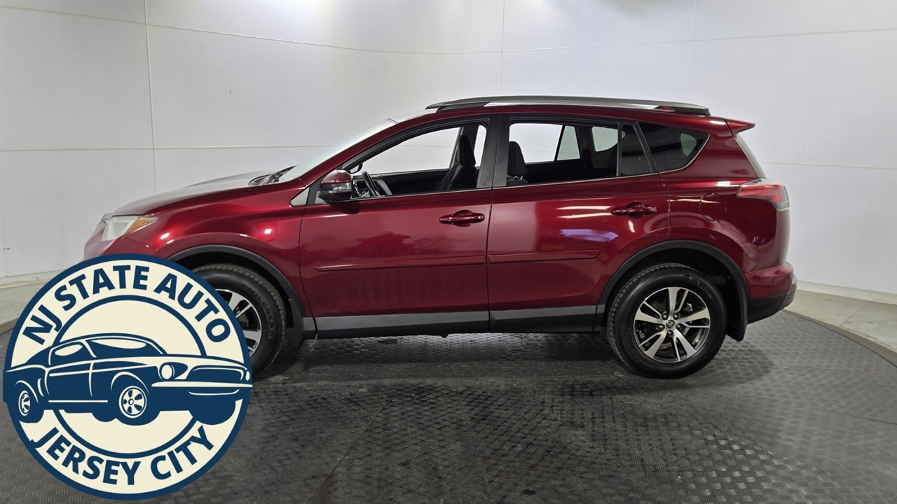 Toyota RAV4 XLE AWD 2018