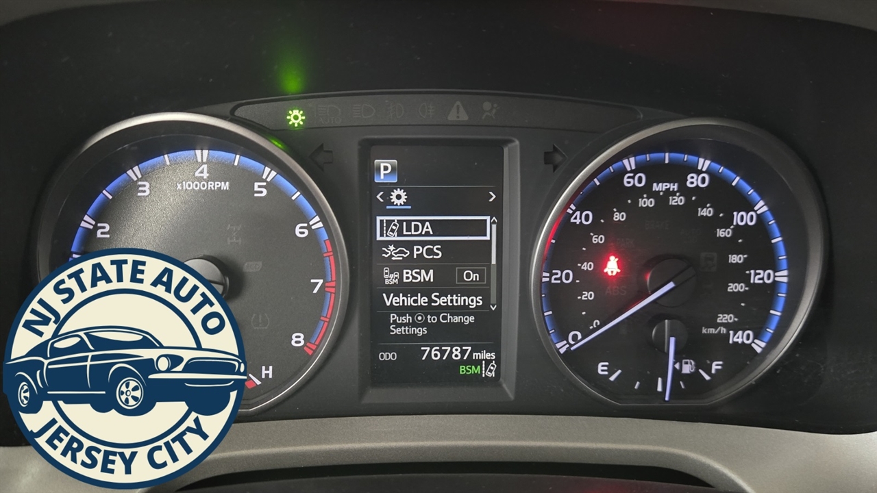 Toyota RAV4 XLE AWD 2018