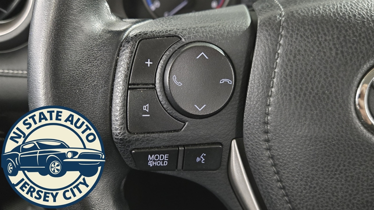 Toyota RAV4 XLE AWD 2018