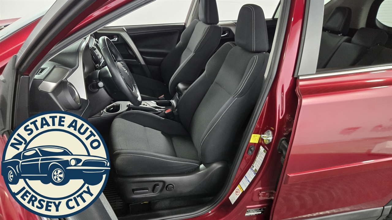 Toyota RAV4 XLE AWD 2018