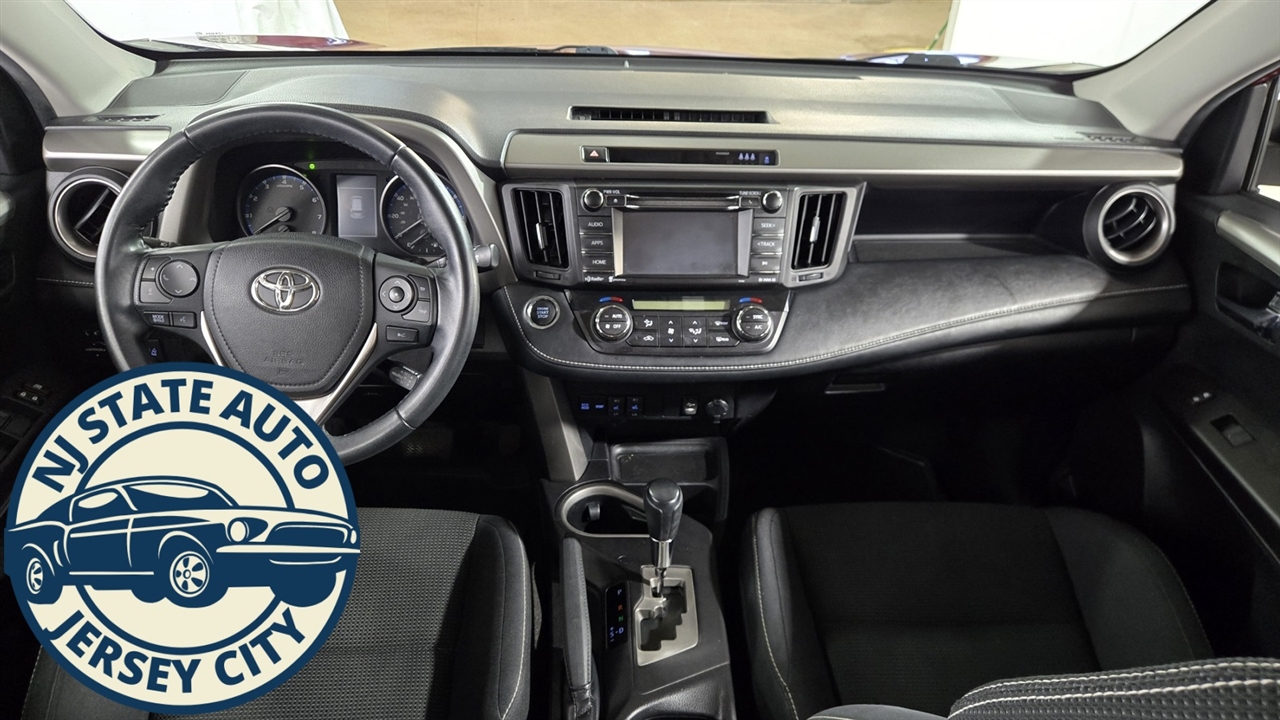 Toyota RAV4 XLE AWD 2018