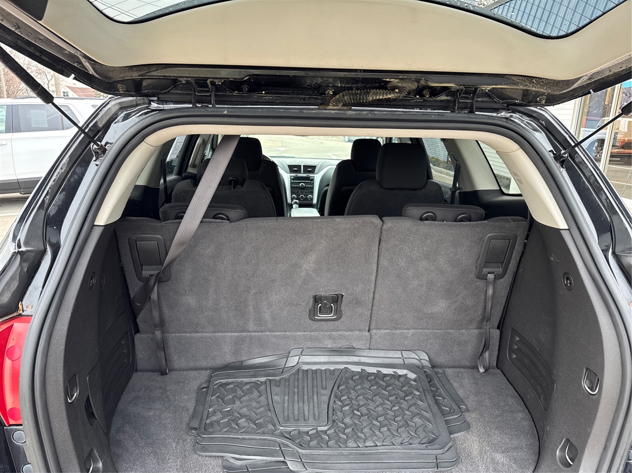 Chevrolet Traverse LT AWD 2011