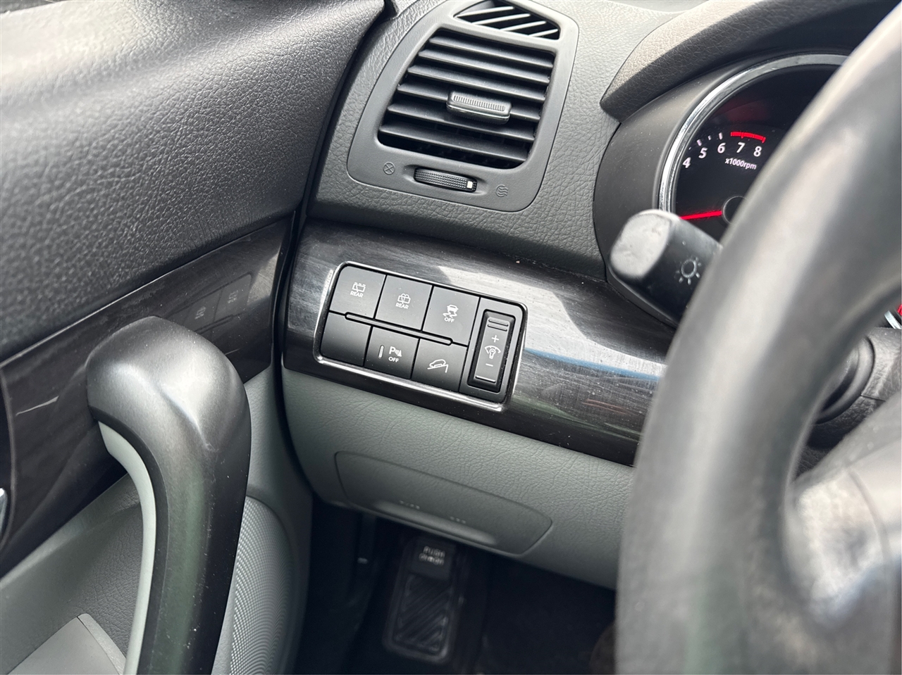 Kia Sorento LX 2WD 2012