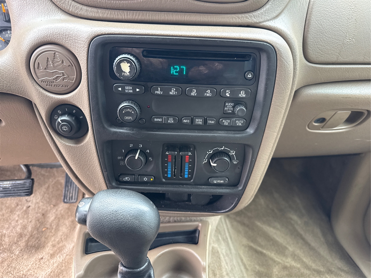 Chevrolet TrailBlazer LS 2WD 2004