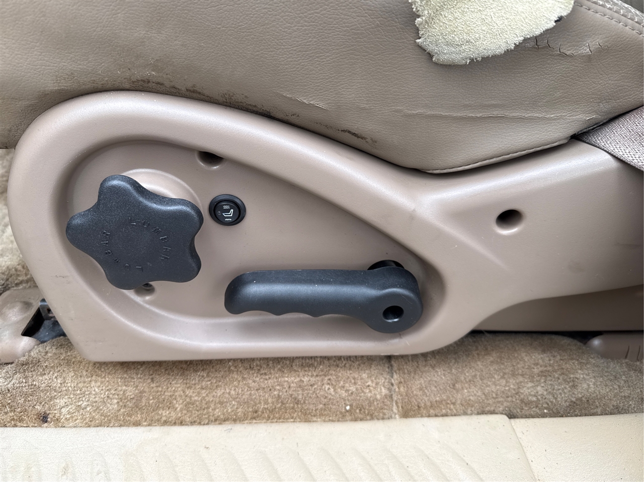 Chevrolet TrailBlazer LS 2WD 2004