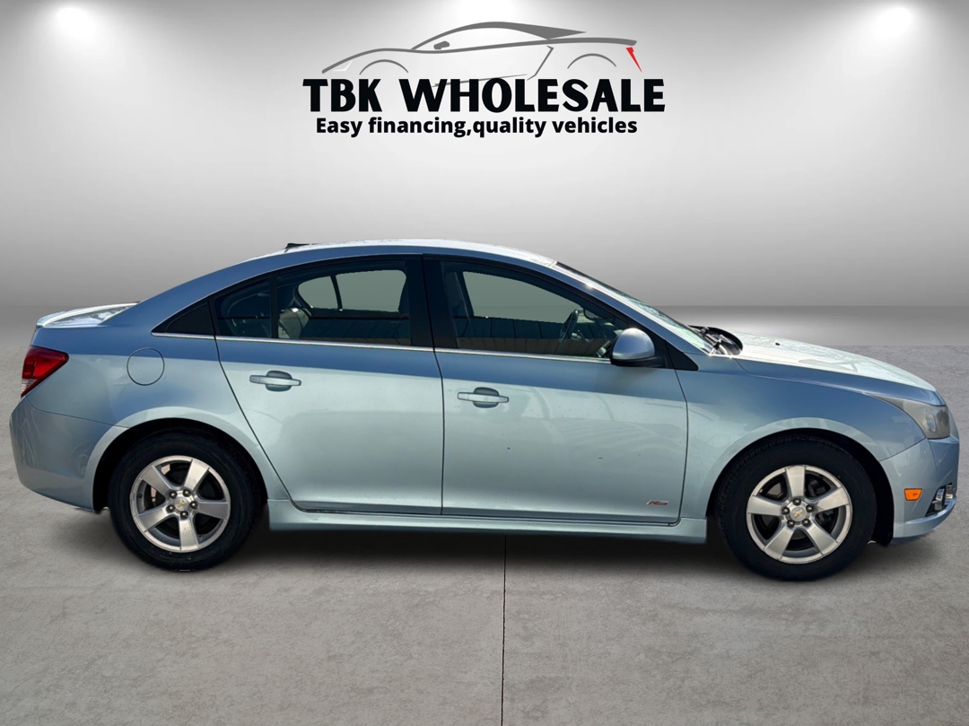 Chevrolet Cruze 1LT 2011