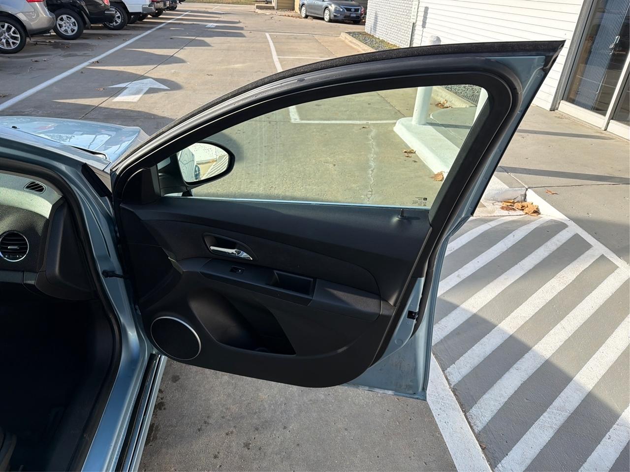 Chevrolet Cruze 1LT 2011