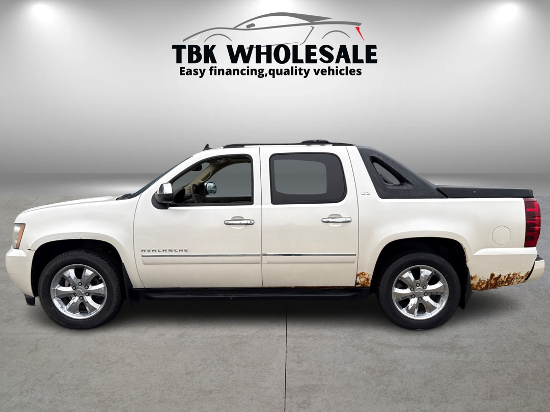 Chevrolet Avalanche LTZ 4WD 2010
