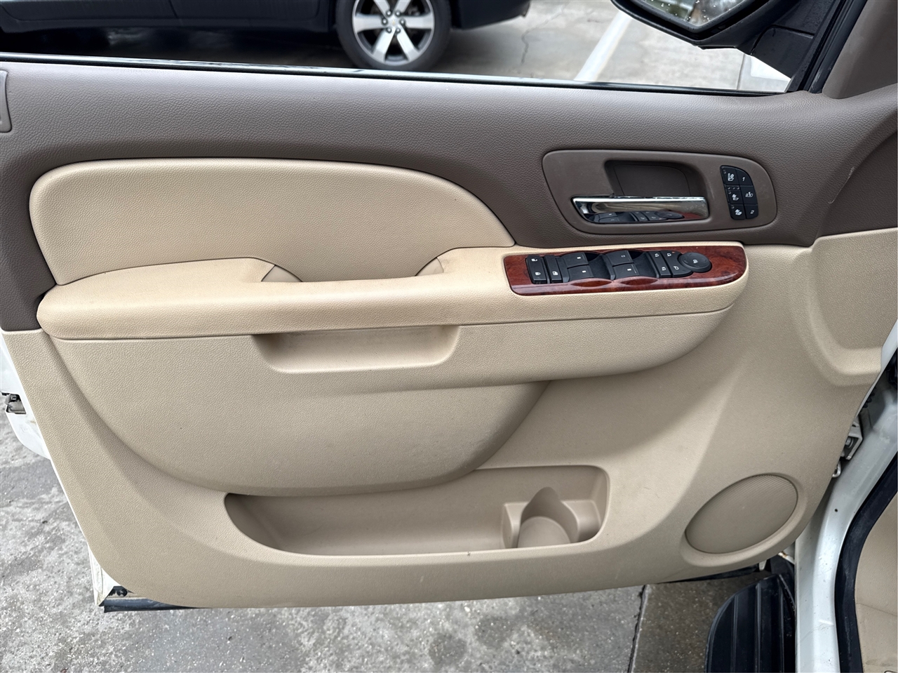 Chevrolet Avalanche LTZ 4WD 2010