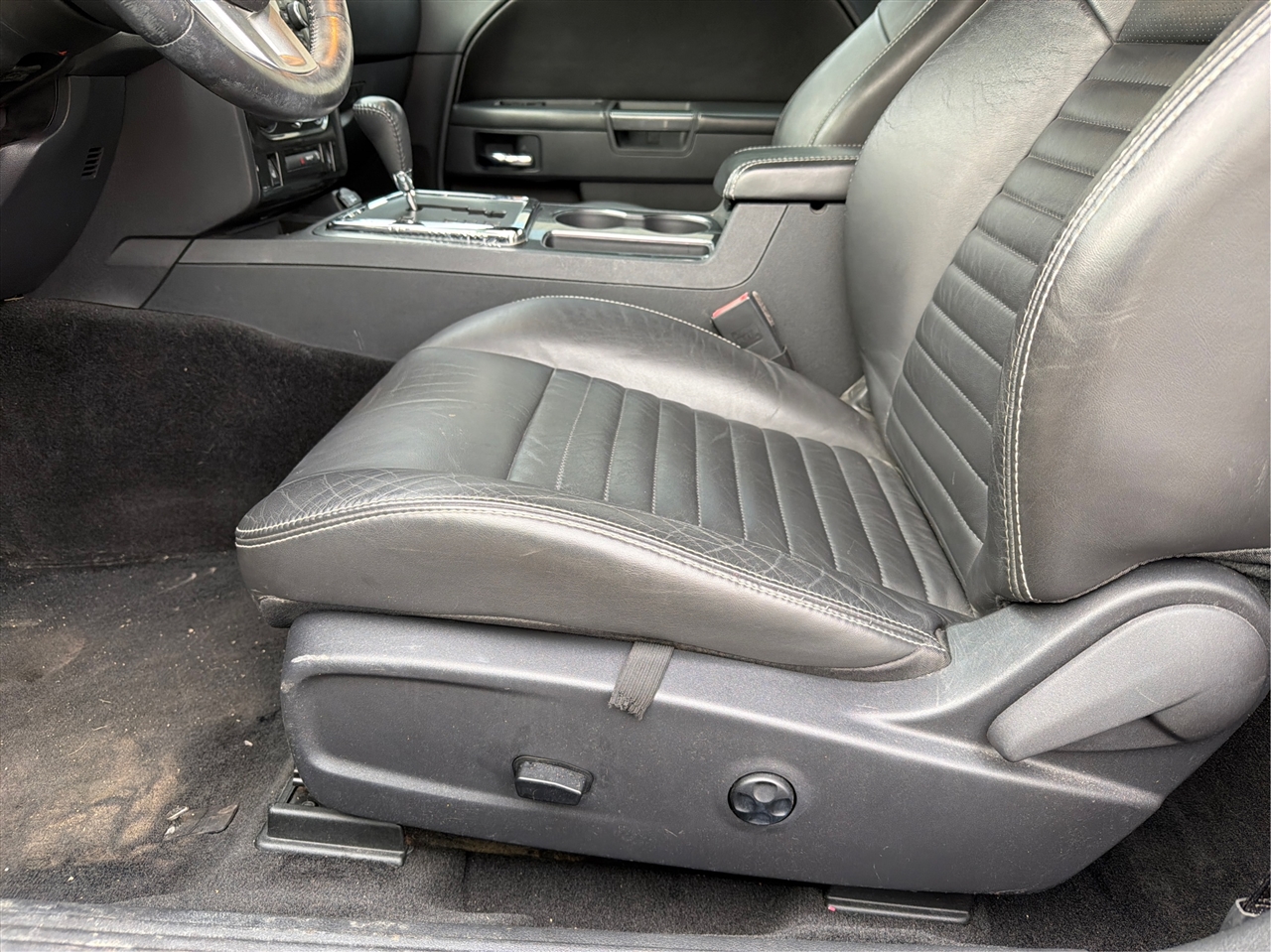 Dodge Challenger SXT 2013