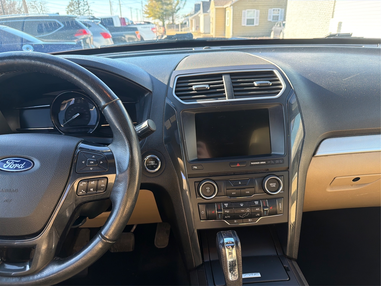 Ford Explorer XLT 4WD 2017