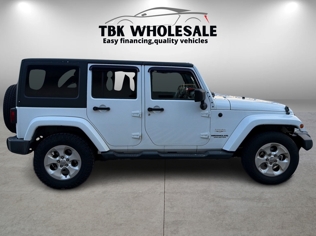 Jeep Wrangler Unlimited Sahara 4WD 2013