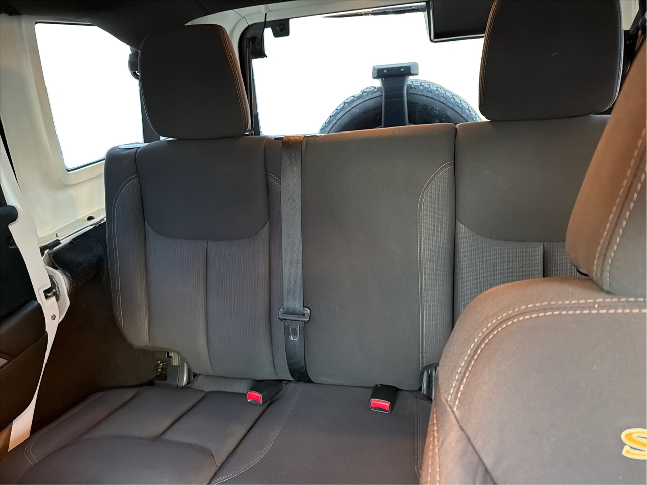 Jeep Wrangler Unlimited Sahara 4WD 2013