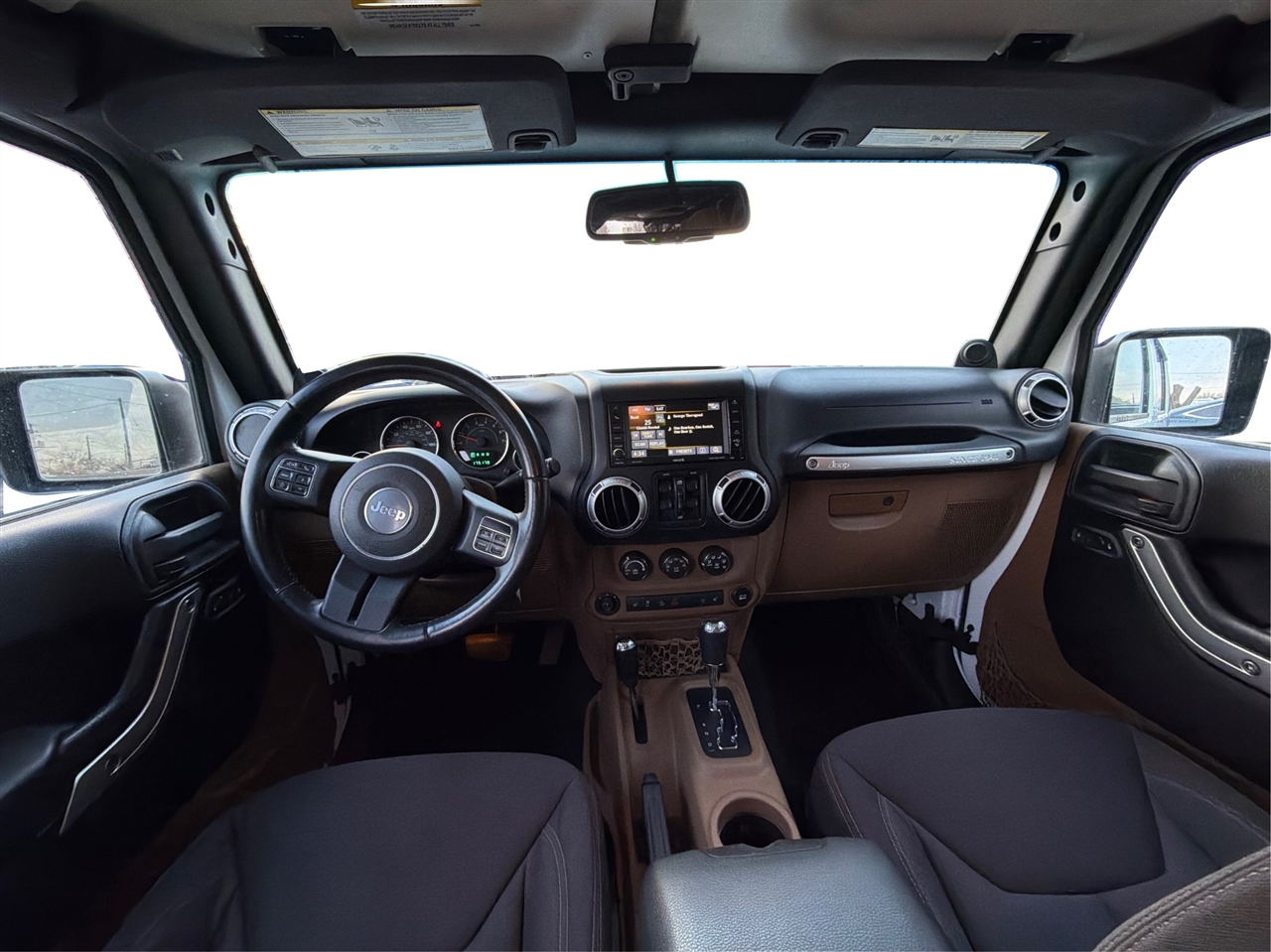 Jeep Wrangler Unlimited Sahara 4WD 2013