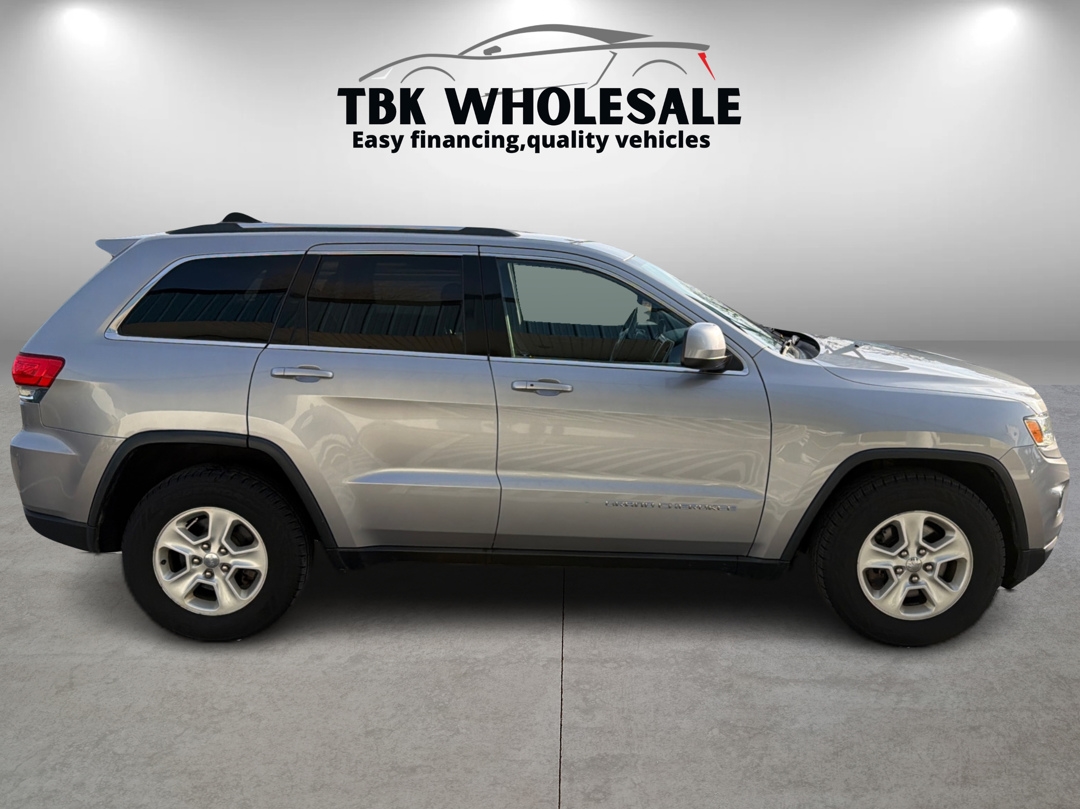 Jeep Grand Cherokee Laredo 4WD 2015