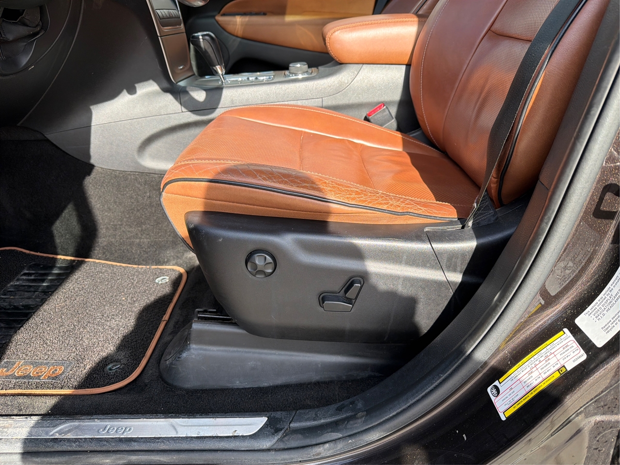 Jeep Grand Cherokee Overland 4WD 2012