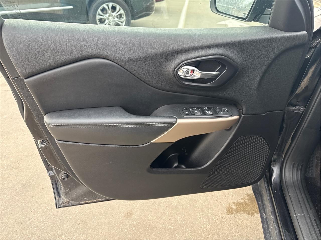 Jeep Cherokee Limited 4WD 2018