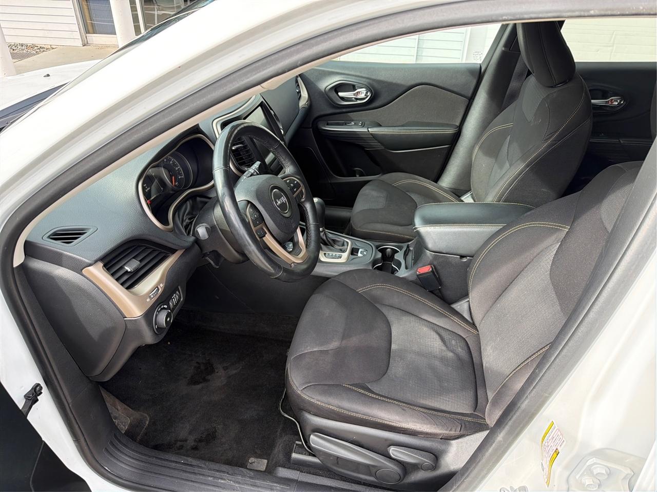 Jeep Cherokee Latitude 4WD 2015