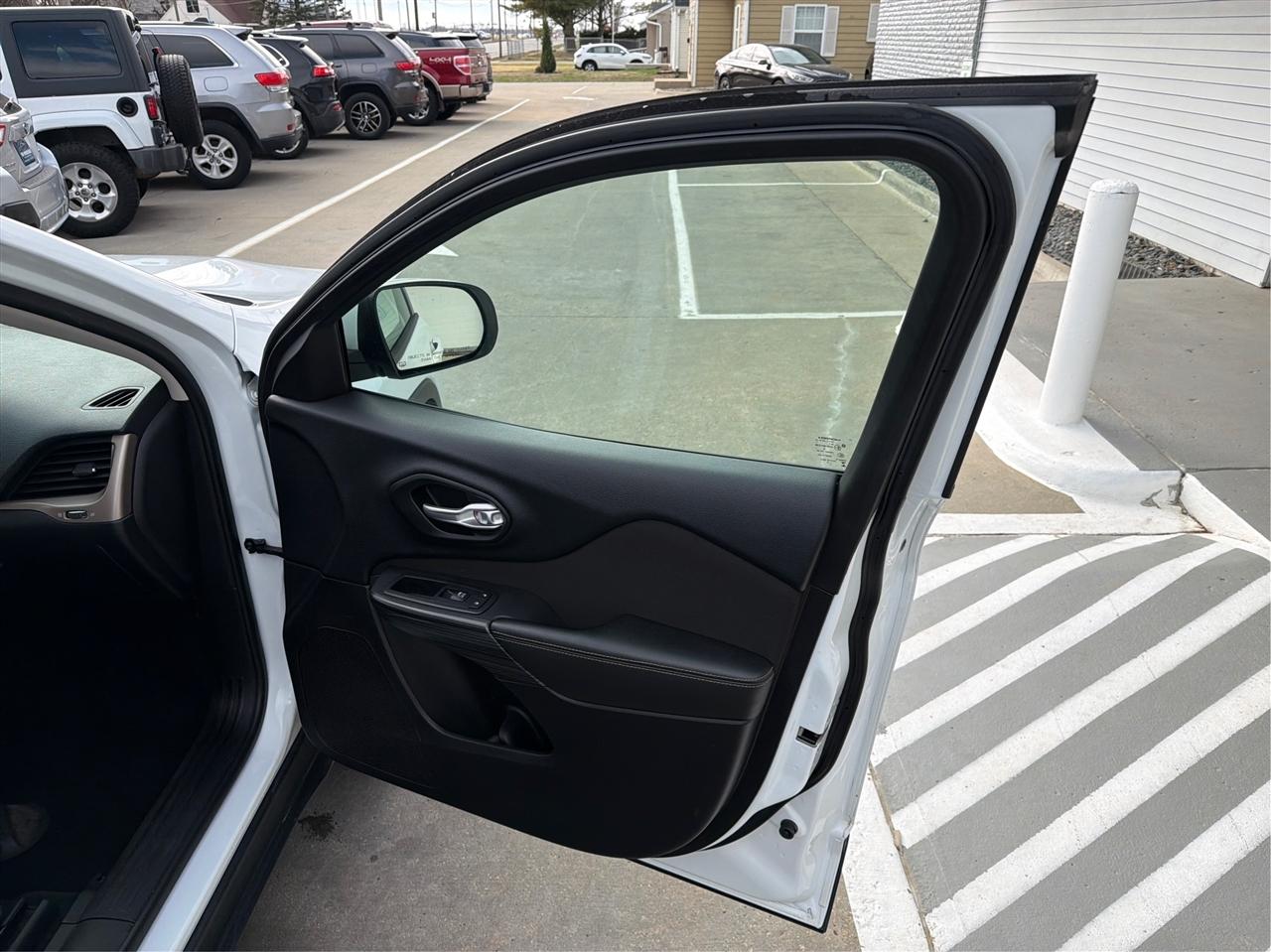 Jeep Cherokee Latitude 4WD 2015