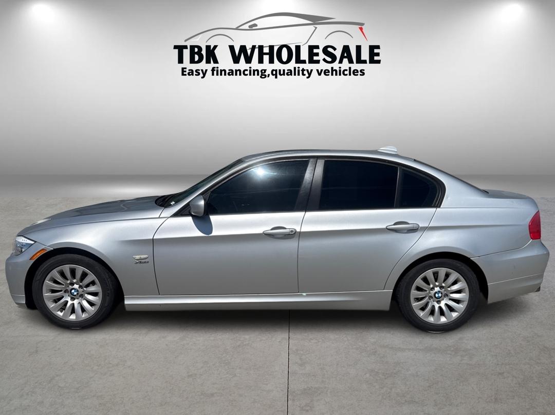 BMW 3-Series 328xi 2009