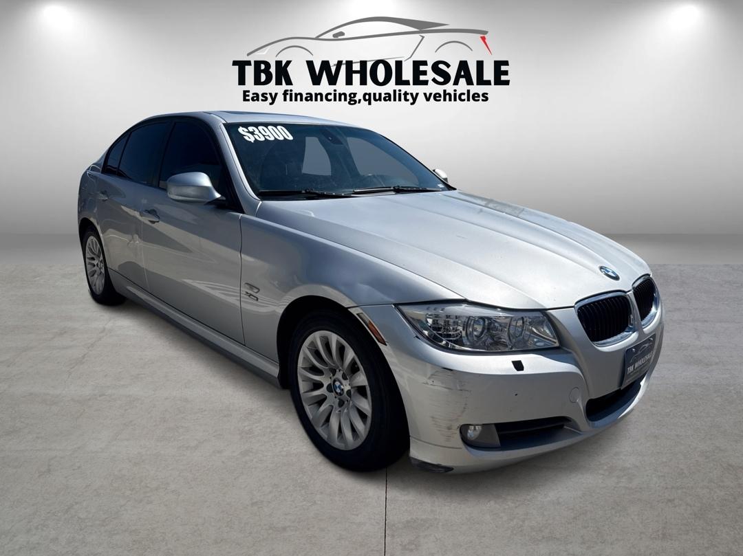 BMW 3-Series 328xi 2009