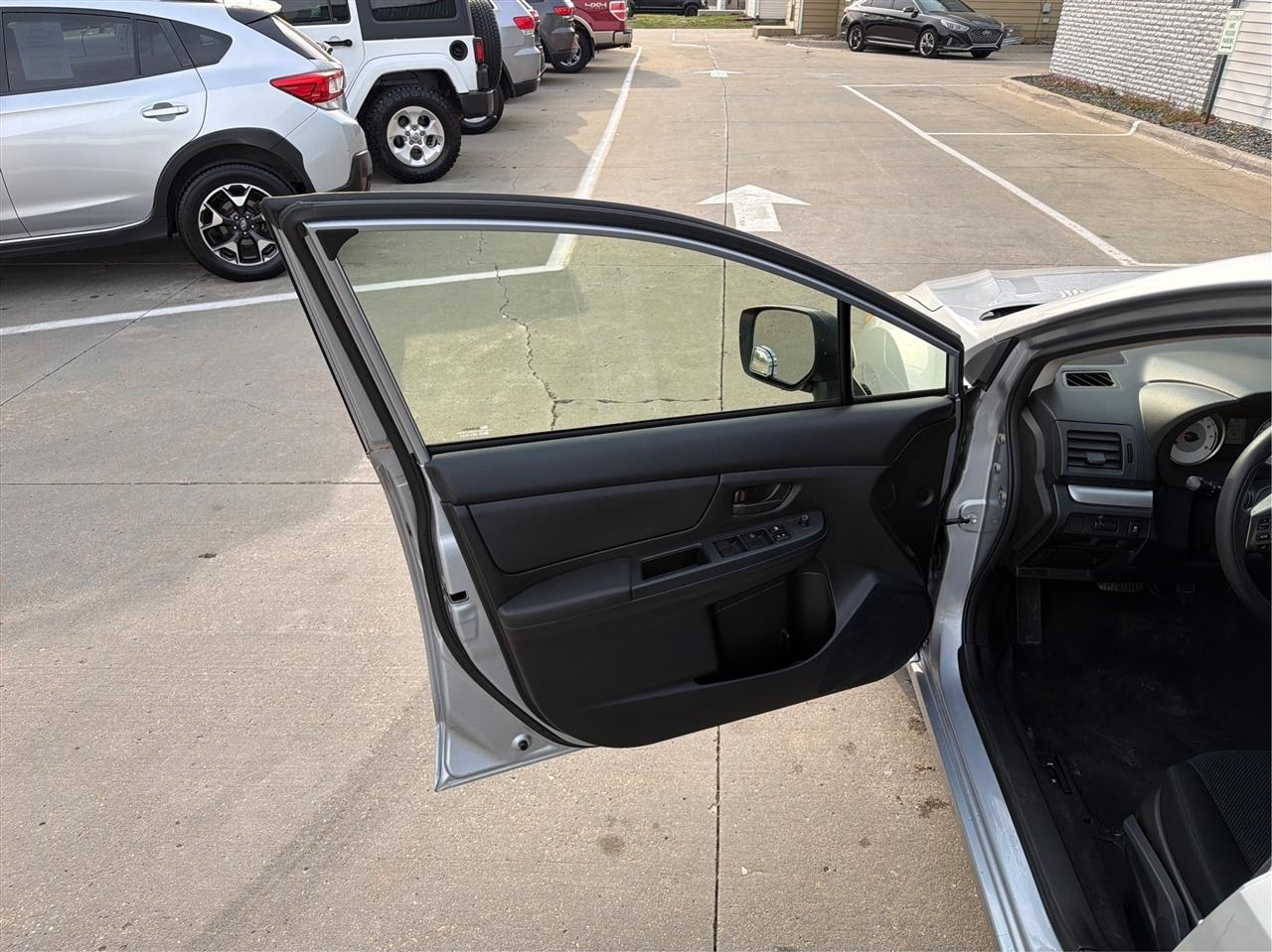 Subaru Impreza Base 4-Door 2014