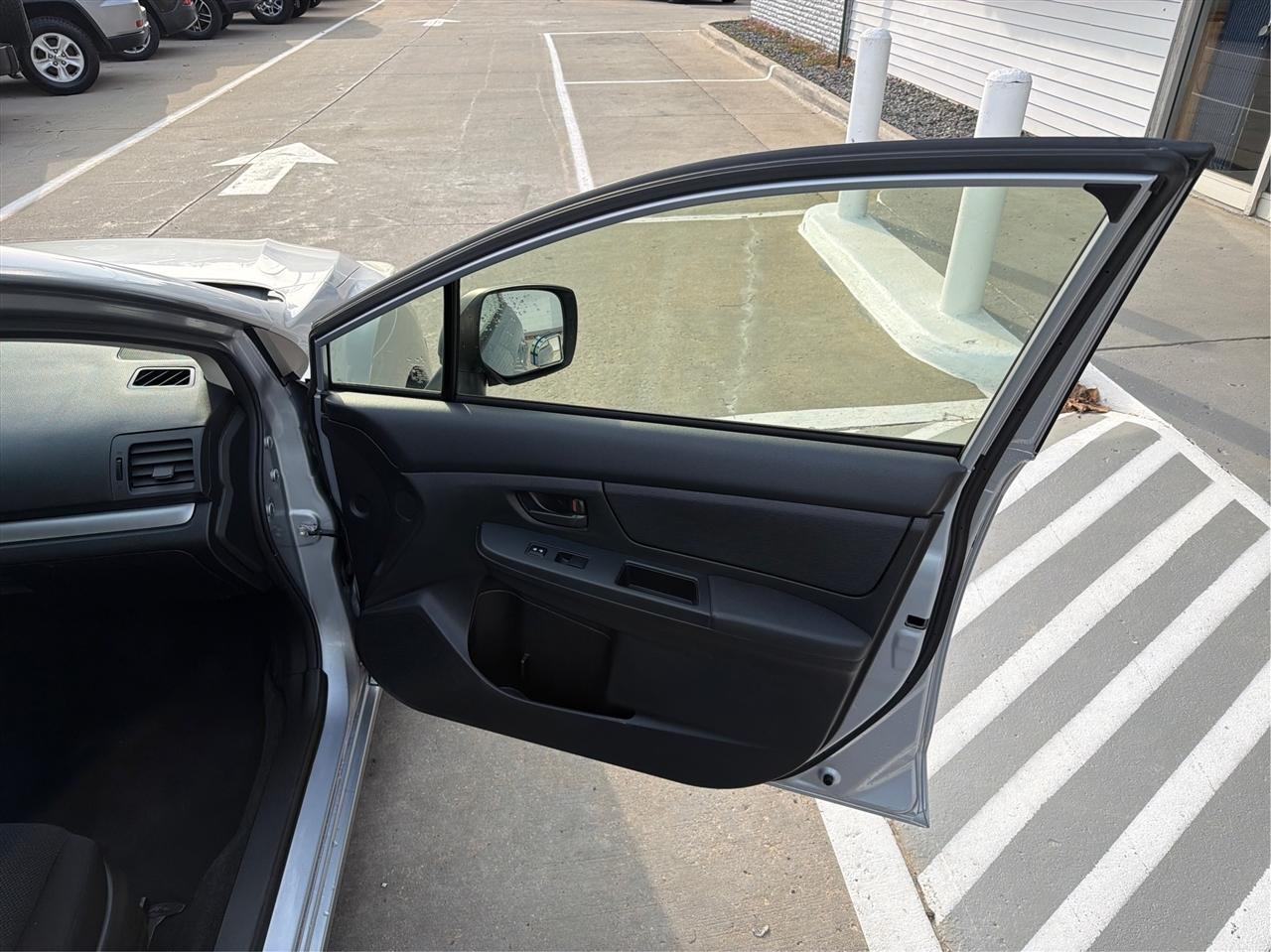 Subaru Impreza Base 4-Door 2014