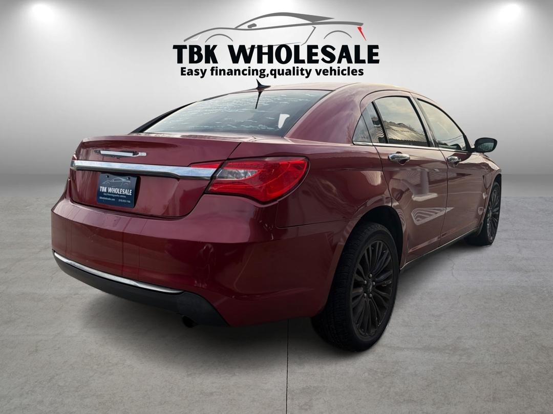 Chrysler 200 Limited 2011