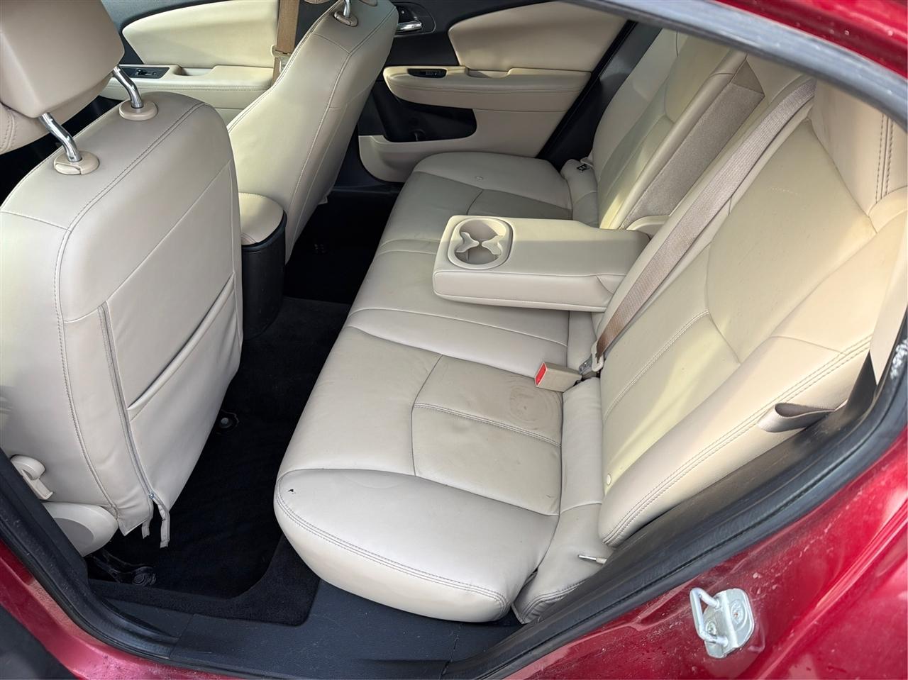 Chrysler 200 Limited 2011