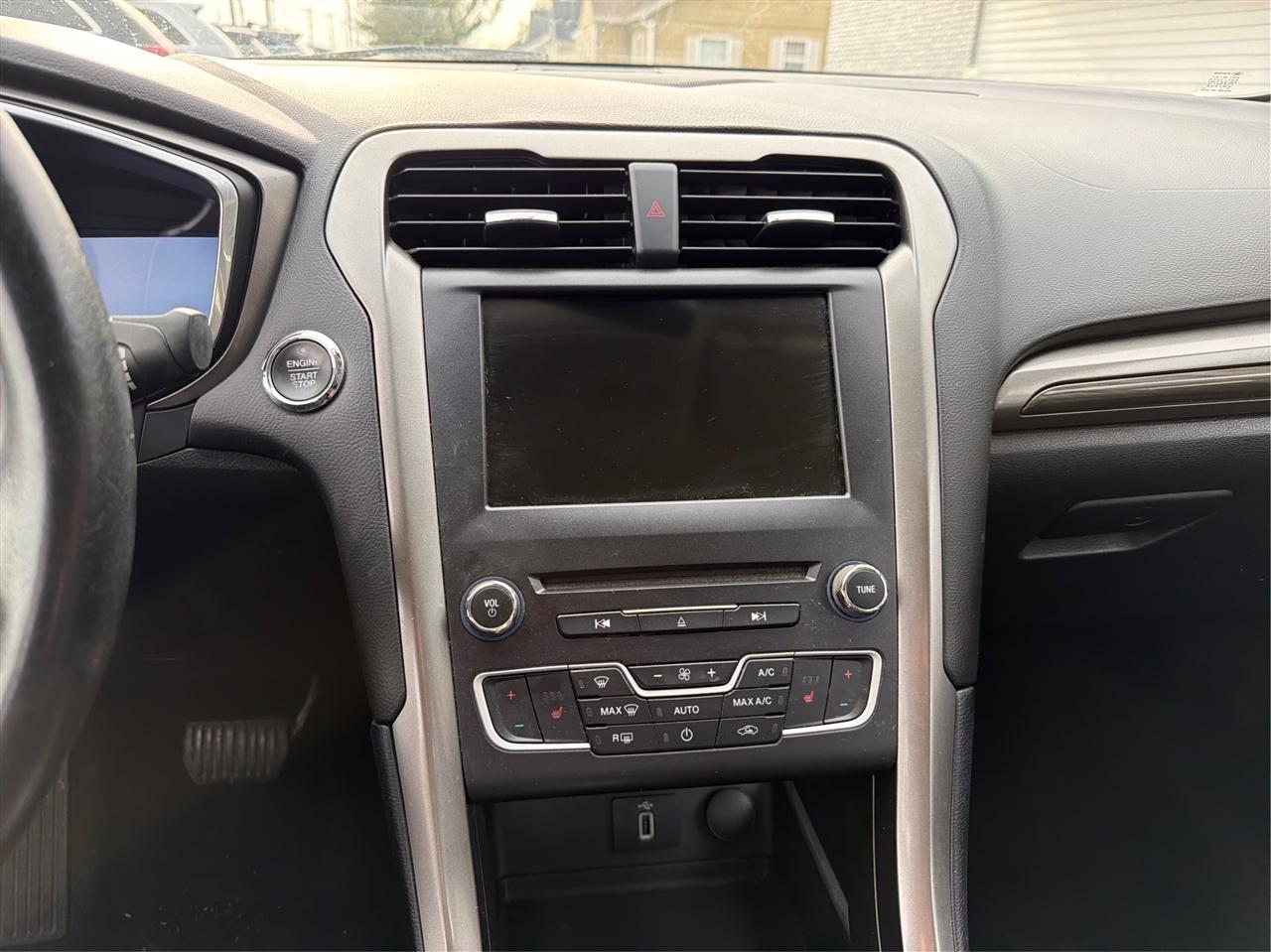 Ford Fusion SE AWD 2017