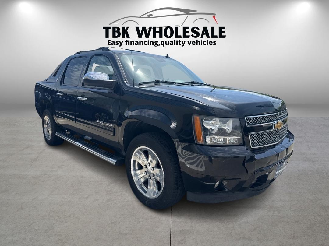 Chevrolet Avalanche LT 4WD 2013